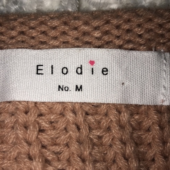 Elodie Blush Open Weave Batwing Sweater Size Medium - Picture 8 of 10